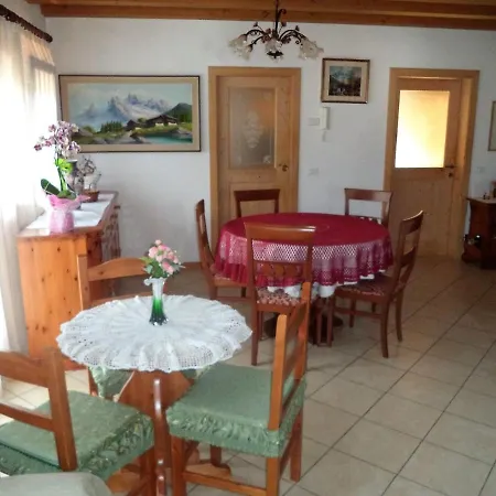 住宿加早餐酒店 Dolomiti Calalzo di Cadore